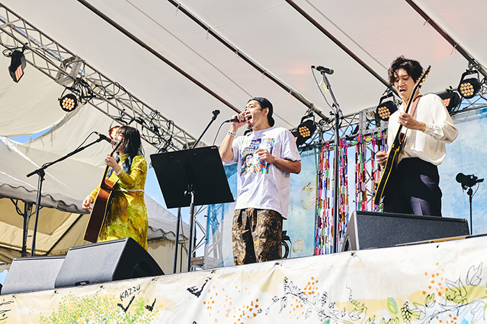 GLIM SPANKY(Acoustic Set) Guest:TOSHI-LOW